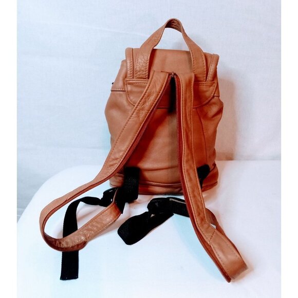 Vintage Leather Tan Backpack - Picture 4 of 9